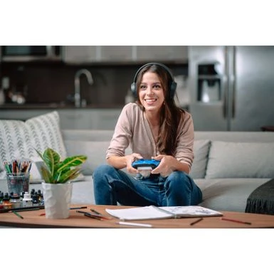 Microsoft - Xbox Wireless Controller For Xbox Series X, Xbox Series S, Xbox One, Windows Devices - Shock Blue 8 Microsoft - Xbox Wireless Controller For Xbox Series X, Xbox Series S, Xbox One, Windows Devices - Shock Blue - Image 6