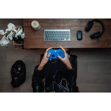 Microsoft - Xbox Wireless Controller For Xbox Series X, Xbox Series S, Xbox One, Windows Devices - Shock Blue 11 Microsoft - Xbox Wireless Controller For Xbox Series X, Xbox Series S, Xbox One, Windows Devices - Shock Blue - Image 9